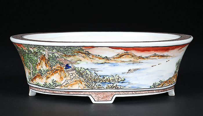 月之輪正泉五彩湖畔山水図楕円鉢