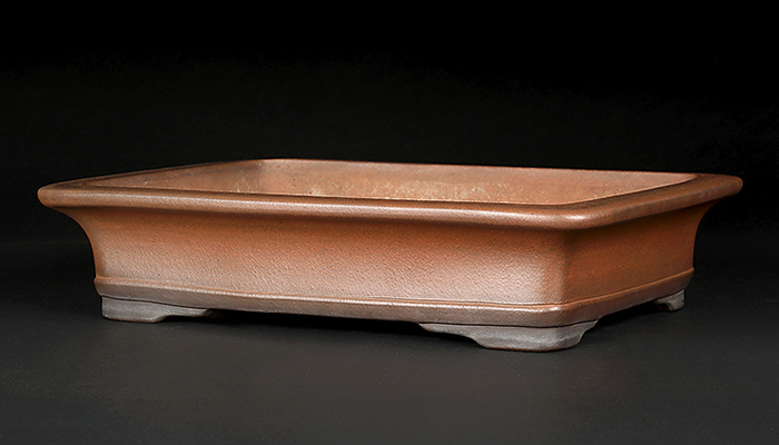 行山外縁下紐長方鉢