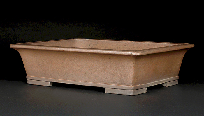 行山外縁下紐長方鉢