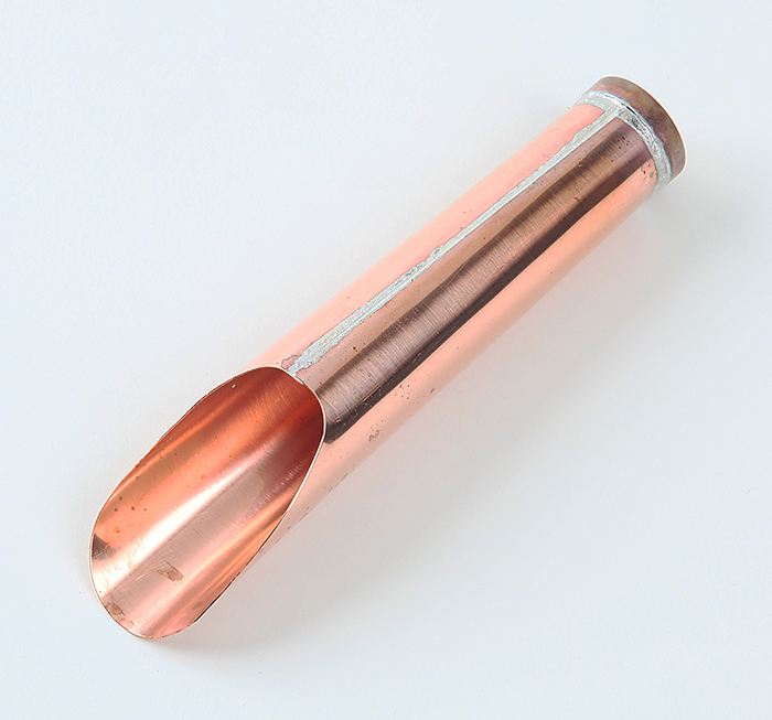 銅製土入れ（小）