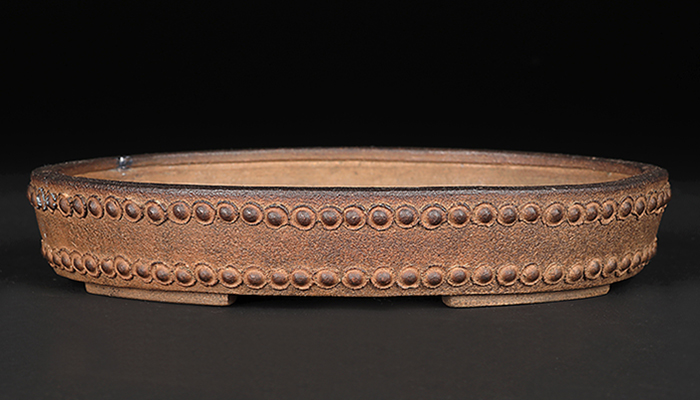 東福寺鋲打楕円鉢